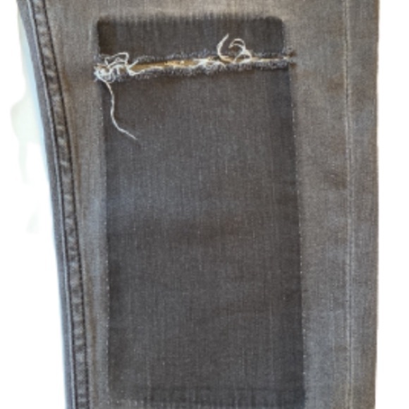 NWT Umgee Distressed Jeans - 28 - Picture 9 of 10